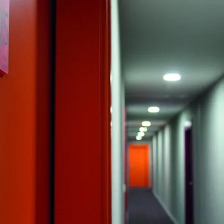 欧米茄简单套房公寓