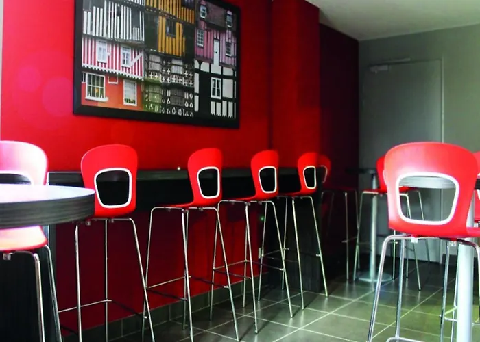 Uxco Omega Apartment